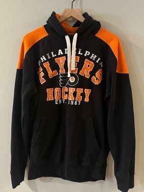 Flyers NHL Distressed Logo Hoodie